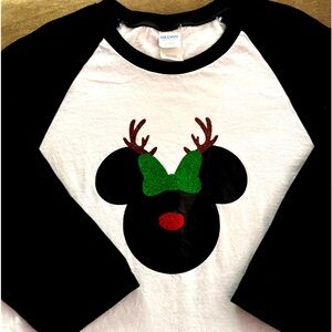 🌸 3/$25 Minnie Mouse‎ Christmas Tshirt Raglan style
